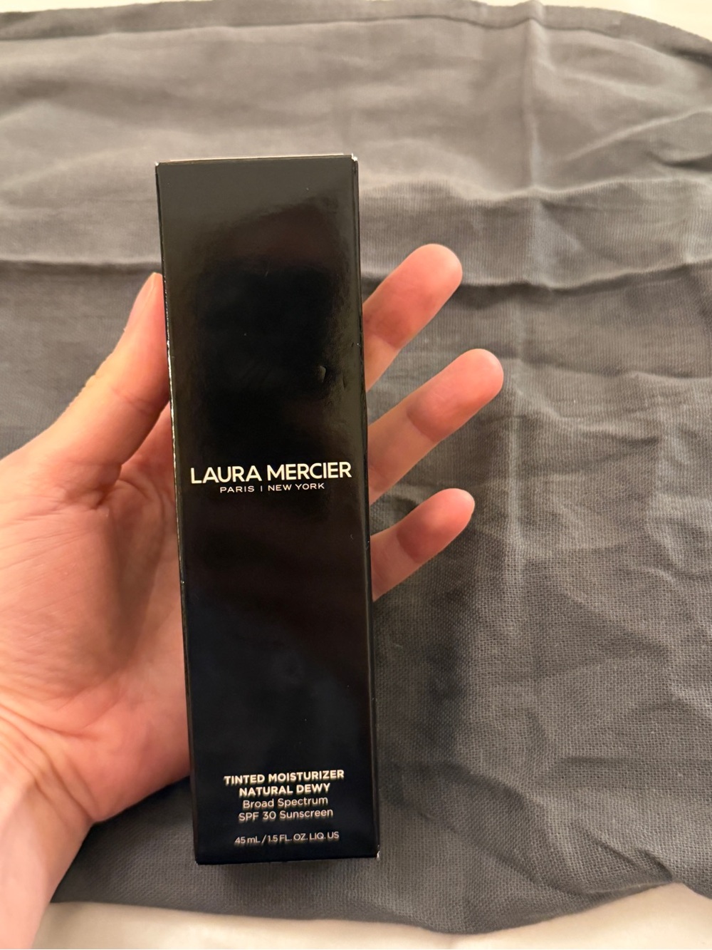 Laura Mercier Tinted Moisturizer- Natural Dewy - Color: 0N Silk - Neutral - NIB - Picture 8 of 8